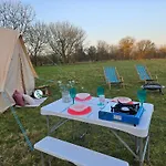 Readers Field Glamping