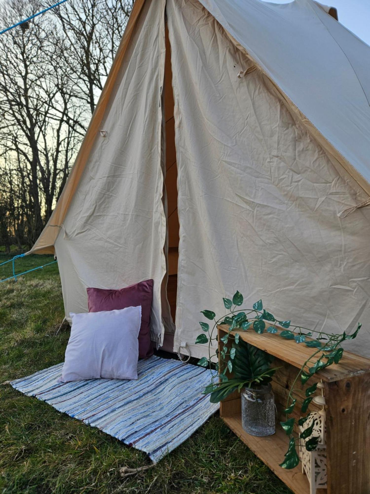 Readers Field Glamping Glamping Great Sampford