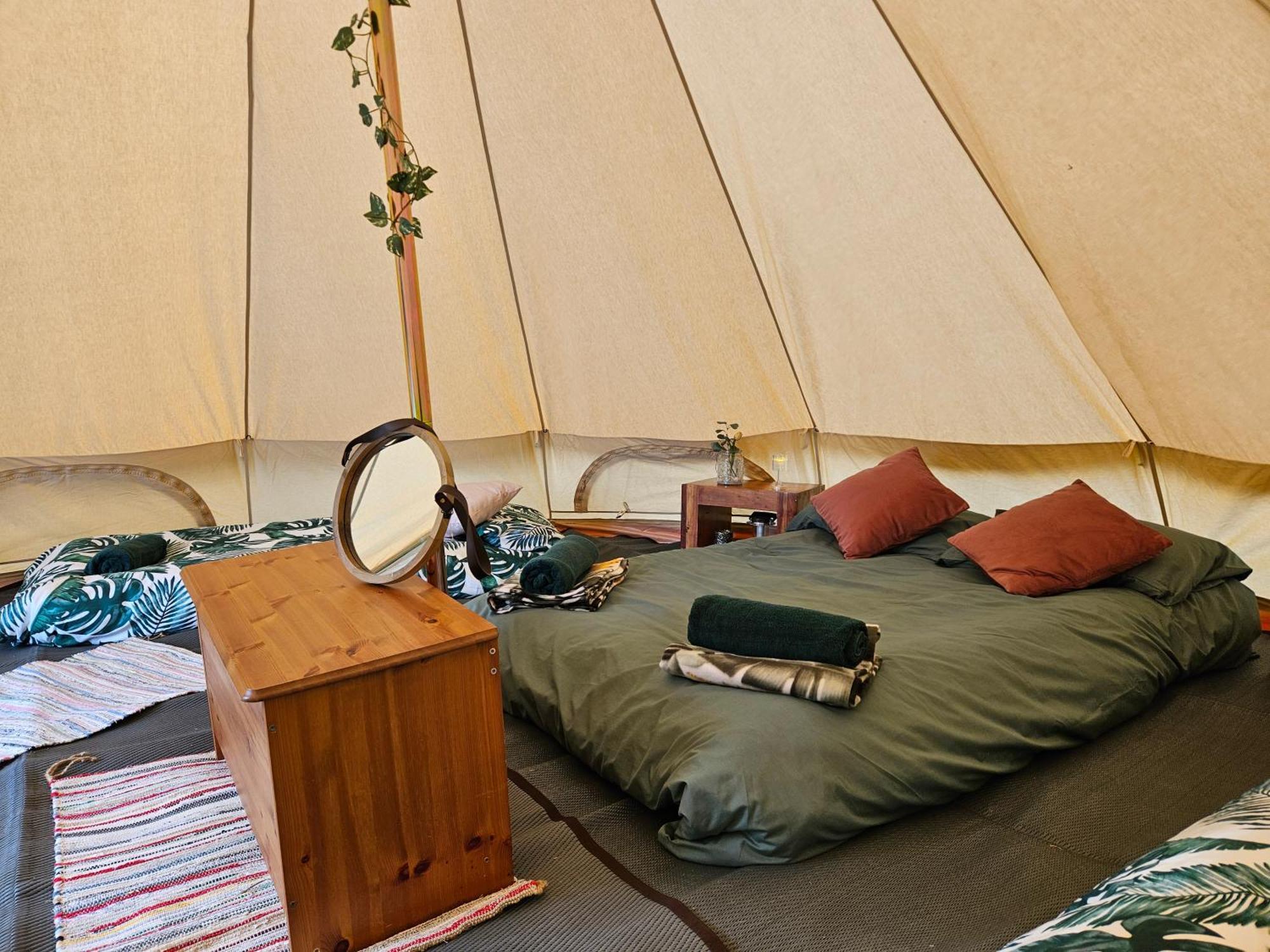 Readers Field Glamping Great Sampford